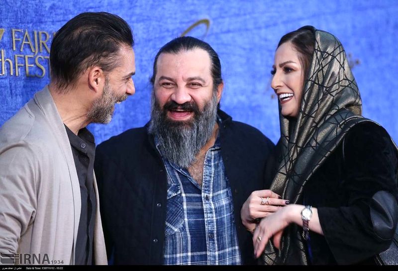 قهقهه شقایق دهقان، مهراب قاسمخانی و پیمان معادی روی فرش قرمز