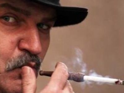 فیلم آواز باشکوه هاشم خان پدر فرهاد در سریال شهرزاد در تلویزیون/ متن شعرش چه زیباست، صداش چه بهشتیه