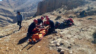 سقوط 2 جوان در شیراز / هلکوپتر اورژانس به پرواز در آمد  + عکس
