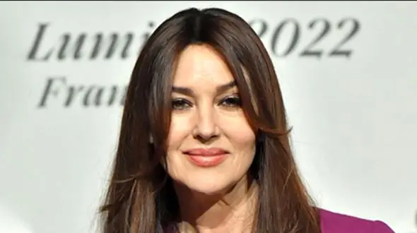 عکس خیره‌کننده مونیکا بلوچی روی مجله عربستانی 