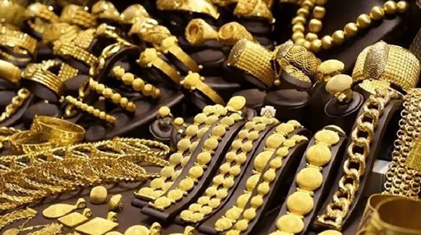  فرشته نجات زن هشترودی را بشناسید / زن بیهوش روی زمین افتاده بود + عکس