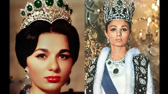 عکس / سفر به ایام قدیم /  پیانو نوازی فرح دیبا در کاخ نیاوران با خنده ای به عکس شاه پهلوی /  انگشتر الماس اش را به نمایش گذاشت