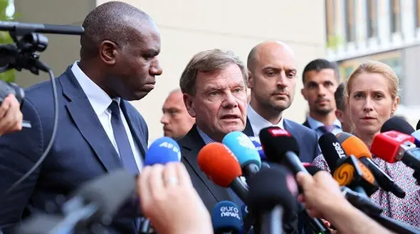 مذاکره عراقچی با سه وزیر اروپایی بی‌نتیجه ماند/ عراقچی گفت که ذخایر اورانیوم ۶۰ درصدی زیر آوار دفن شده و قابل بازیابی نیست!