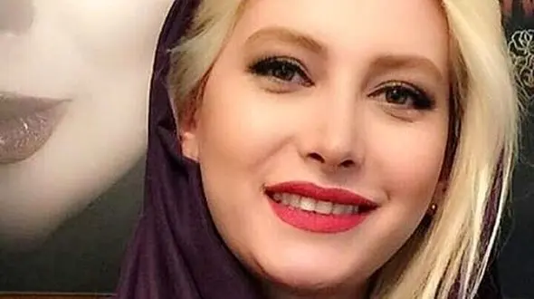 عکس های فریبا نادری در آسانسور 
