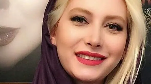 رونمایی فریبا نادری از دخترش 