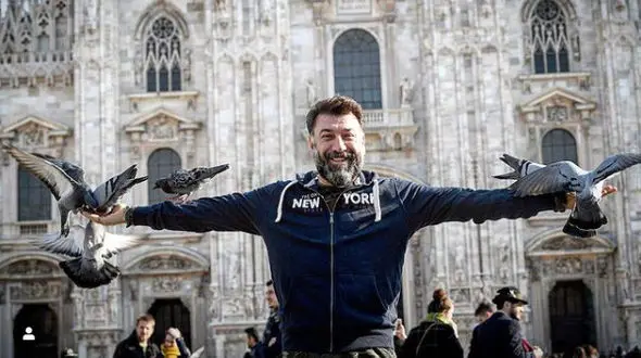 فیلمی تلخ از ناله های سوزناک بخاطر علی انصاریان 