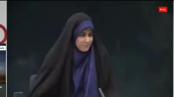 فیلم لحظه اصابت موشک اسرائیل به صدا و سیمای ایران / برنامه قطع شد