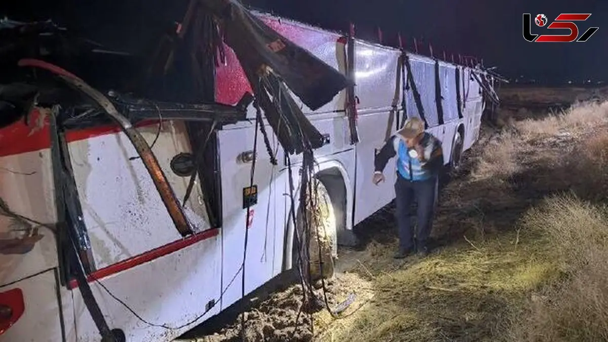 واژگونی اتوبوس مسافربری با ۱۰ فوتی