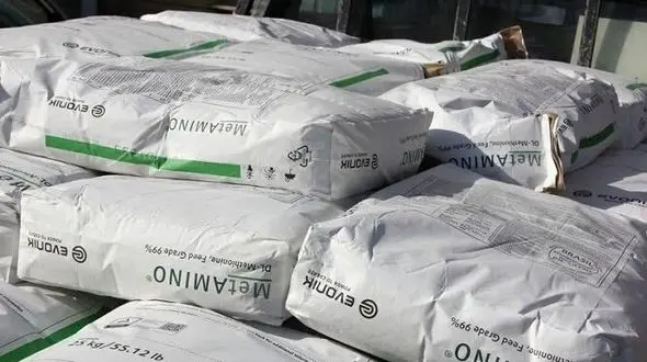 کامیون سم‌های کشاورزی قاچاق در الیگودرز متوقف شد