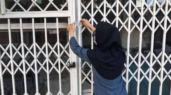 مارمولک دردسرساز نانوایی مرد تهرانی را تعطیل کرد