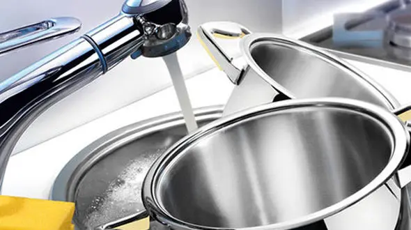 ترفندهای خانگی برق انداختن ظرف های استیل