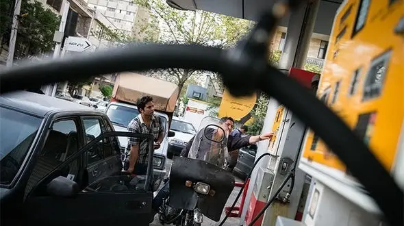 بنزین فقط با پول نقد /کارت عابر بانک حذف شد !
