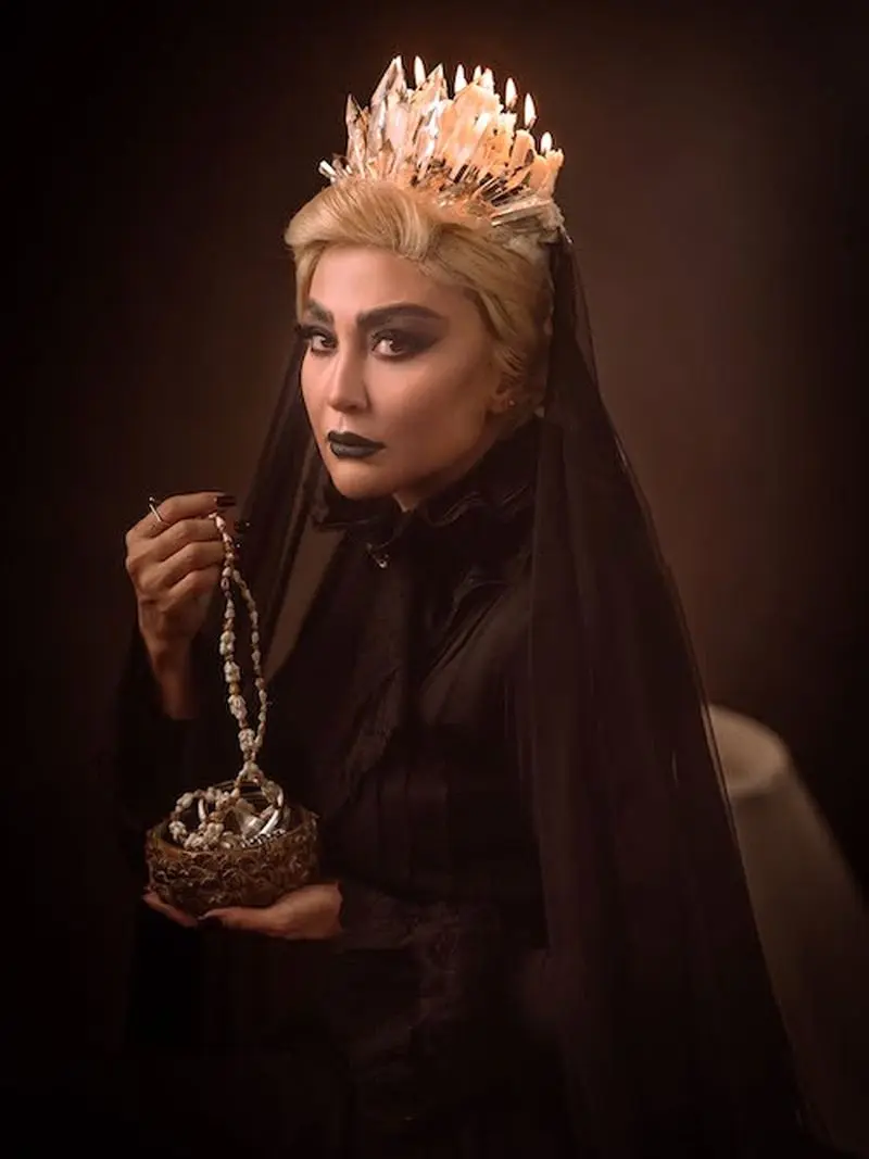 تاج خاص مریم معصومی