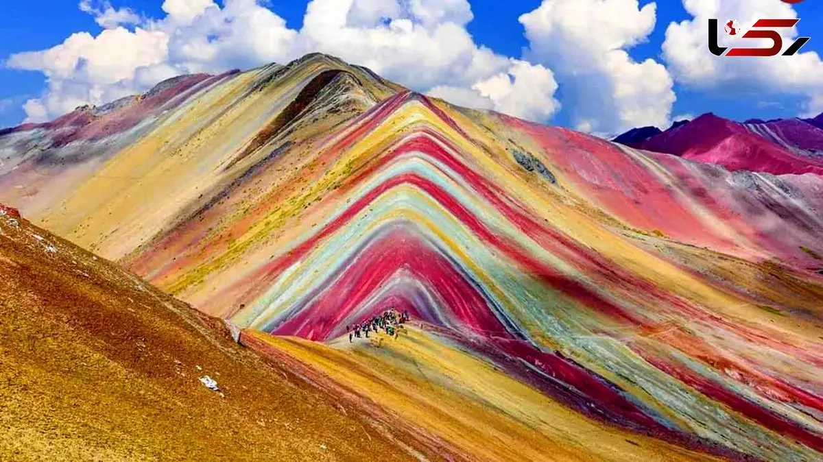کوه رنگین‌ کمان کجاست؟ چرا این کوه رنگی است؟
