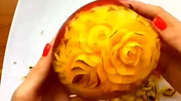 حکاکی روی سیب / فیلم