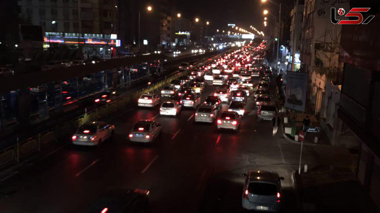 ترافیک خودروها برای ورود به استادیوم آزادی بعد از زلزله 4.2 ریشتری تهران ! + فیلم و عکس