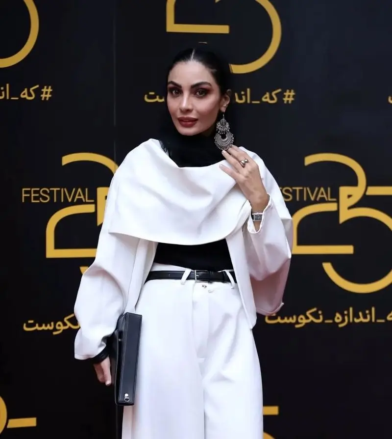 صحرا اسداللهی