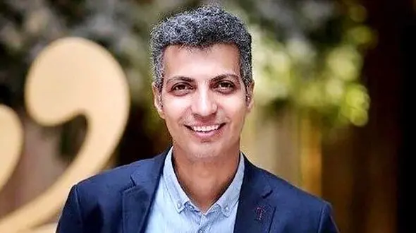 واکنش عادل فردوسی‌پور به قتل داریوش مهرجویی + عکس