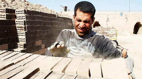 هر دولتی آمد بر شاخص های فلاکت کارگران افزود / در کارناوال هفته کارگر ؛ کارگران را به سخره نگیرید