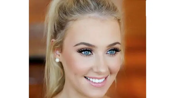 ترفندهای آرایشی برای زیباتر شدن زنان مو بلوند