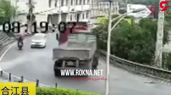 تریلی سرپیچ به هیچ چیز رحم نکرد + فیلم 