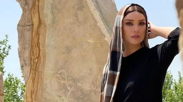 تصویری از متین ستوده در لباس زنان چینی که هوش از سر کامران تفتی پرونده!