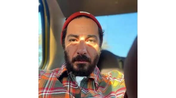 نوید محمدزاده مهاجرت کرد؟  + این عکس چه معنایی دارد ؟!