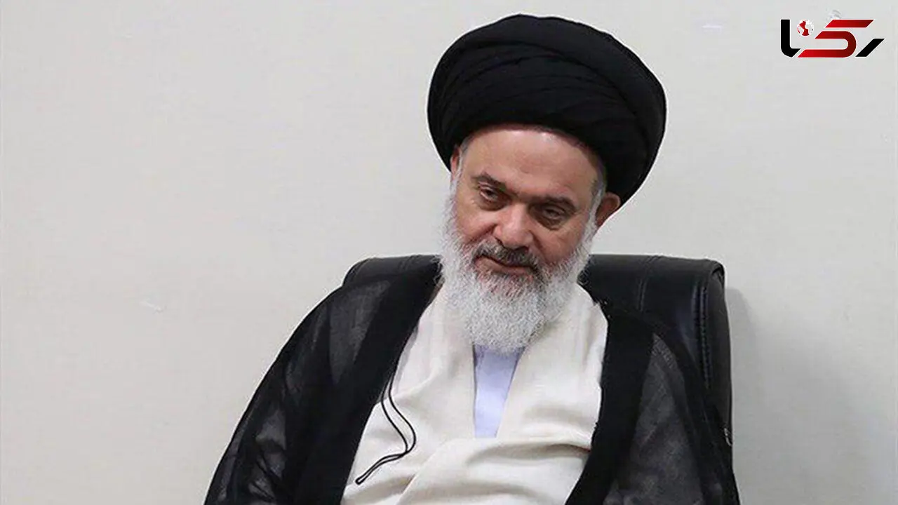 خشم امام جمعه قم از احتمال رفع فیلترینگ: فضای مجازی در جنگ اعلام نشده علیه انقلاب و مردم ما است