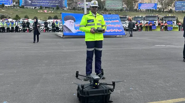 تکنولوژی در خدمت امنیت جاده‌ها / پلیس از پهپادها برای کنترل تخلفات استفاده می‌کند + فیلم