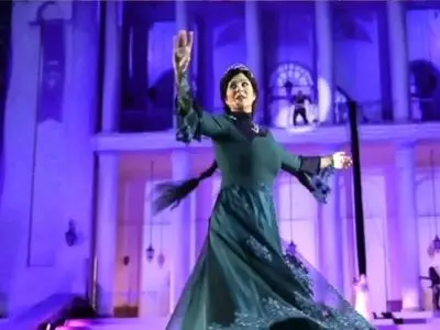 فیلم آواز باشکوه /  اجرای شکیل سحر دولتشاهی در کنسرت همایون شجریان که حسابی درخشید