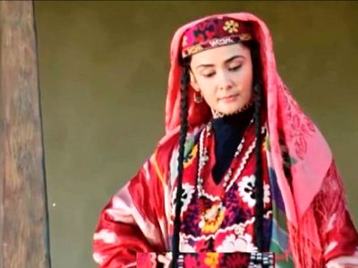تغییر چهره جذاب «لطافت یوسفی» بازیگر تاجیک سریال در چشم باد بعد از 16سال + بیوگرافی