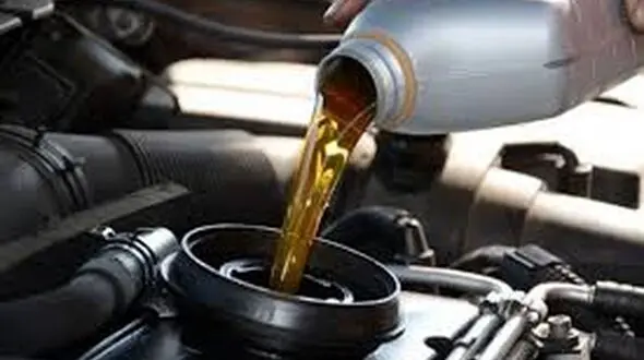 روغن موتورهای بدون شناسه کالا از ۱۵ مهر ماه، قاچاق تلقی می شوند
