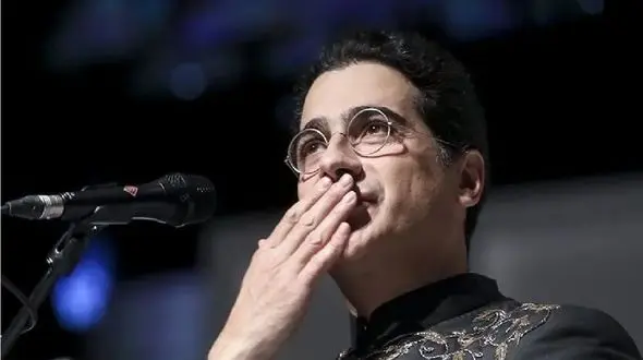 آواز شاهکار از دو اسطوره /همایون از دل تنهاش میخونه کنسرتو به اشک انداخته