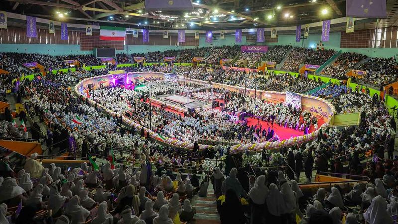 آیت الله سید ابراهیم رئیسی صبح امروز چهارشنبه در آیین گرامیداشت روز دختر و « جشن دختران آرمانی » که در مجموعه 12 هزار نفری آزادی برگزار شد