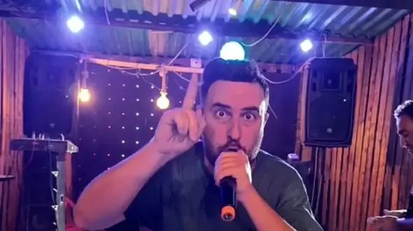 آواز باشکوه پسرلر ماشاالله به غیرتش آهنگ نتانیاهو گوش بلو  خوند با خاک یکیش کرد