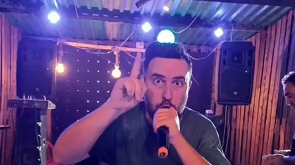 آواز باشکوه پسرلر ماشاالله به غیرتش آهنگ نتانیاهو گوش بلو  خوند با خاک یکیش کرد