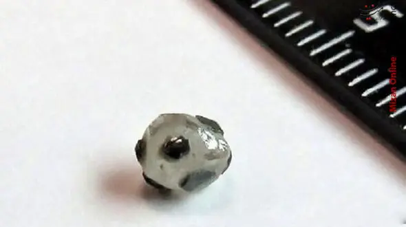 کشف الماس شبیه توپ فوتبال! +عکس 