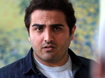 عکس/ چیدمان منزل شاهانه و مجلل سعید کریمی «مسعود بچه مهندس» و همسر هنرمندش،بنفشه صمدی/ از مدرن و فرش دستبافت تا آباژور و دیوار آجری
