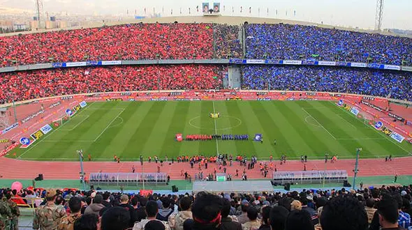 وحشت در استادیوم آزادی / اگر ریزش کند فاجعه رخ می دهد + فیلم