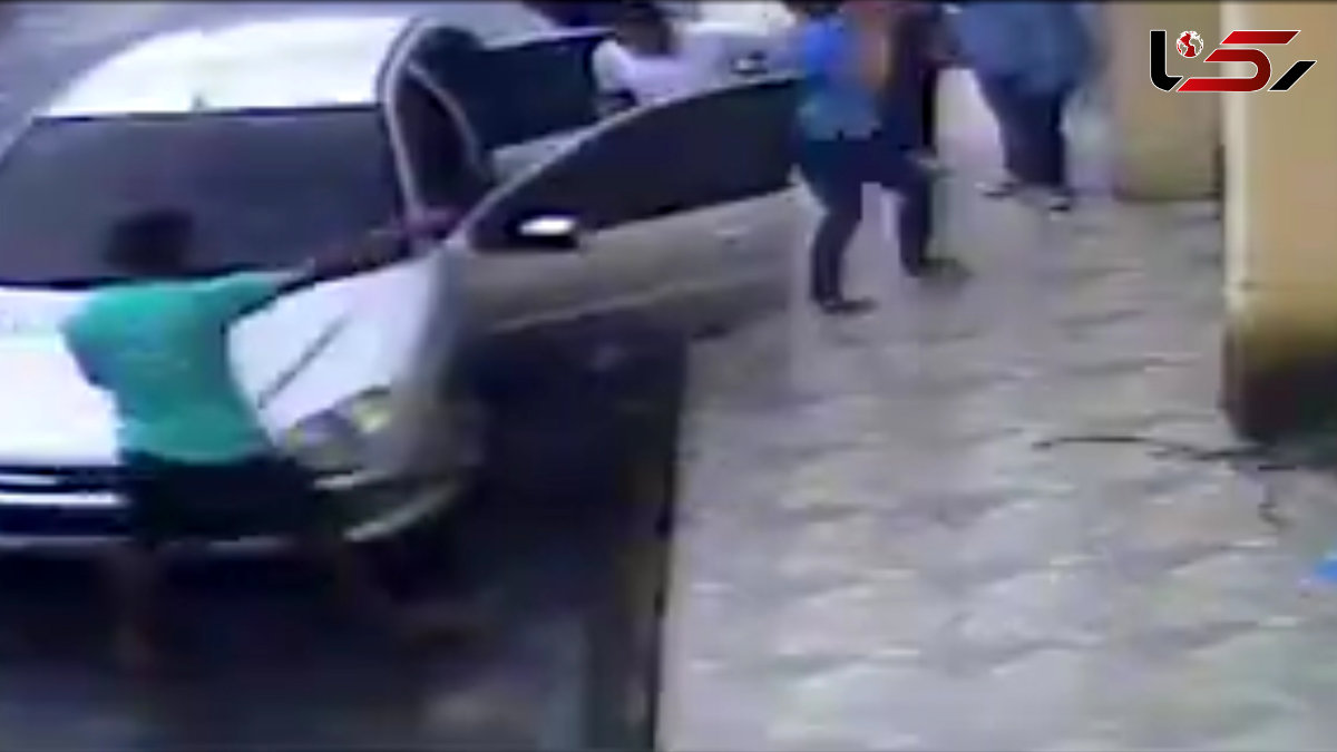 سه مرد با زن جوان در خودرو 206 چه کردند؟ + فیلم و عکس