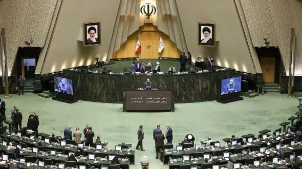 ادعای رشوه گرفتن وتطمیع نمایندگان توهین به شأن مجلس است