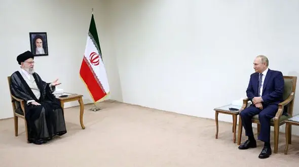 آمریکایی ها از منطقه شرق فرات در سوریه باید بیرون رانده شوند