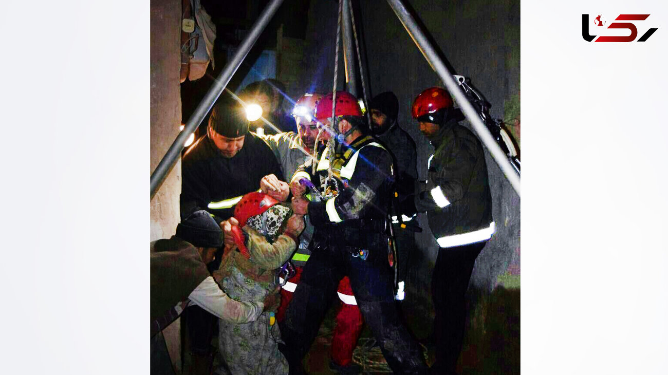 نجات یک زن از عمق چاه 10 متری در فیروزکوه +عکس