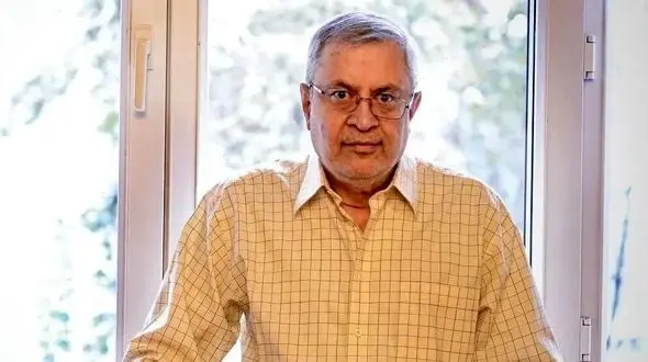 سعید حجاریان از سیاست ایران می‌گوید: «موج‌سواری تئوریک» در صدر وقایع