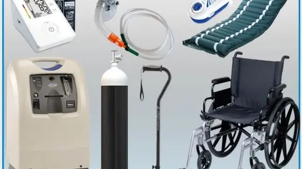 توزیع تجهیزات پزشکی و البسه بین مددجویان اصفهانی