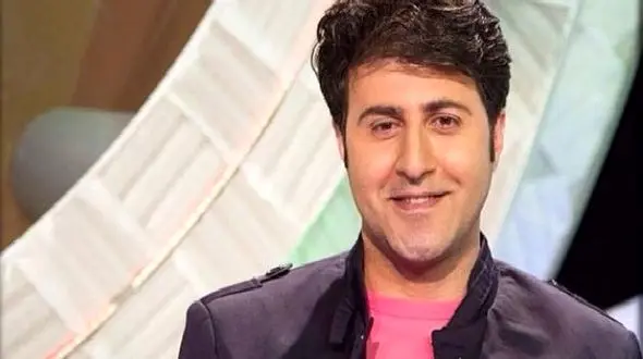 فیلم واکنش رحمت به عکس سارا و نیکا در استخر مختلط !