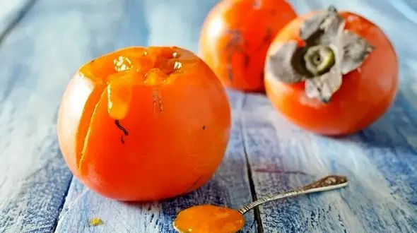 آیا خرمالو می‌ تواند خطرناک باشد؟ نظر استاد دانشگاه را بخوانید