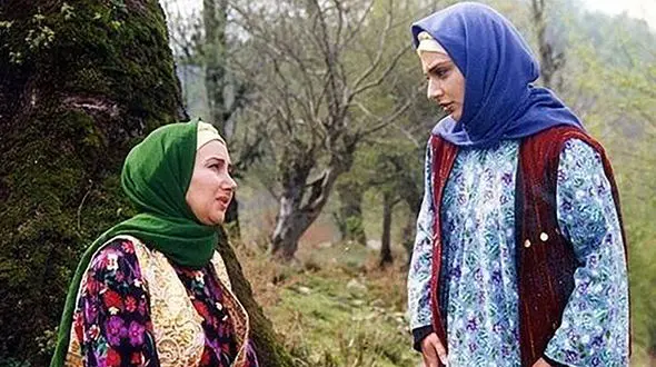 فیلم سکانس خواستگاری کتایون ریاحی پس از باران برای ارباب 