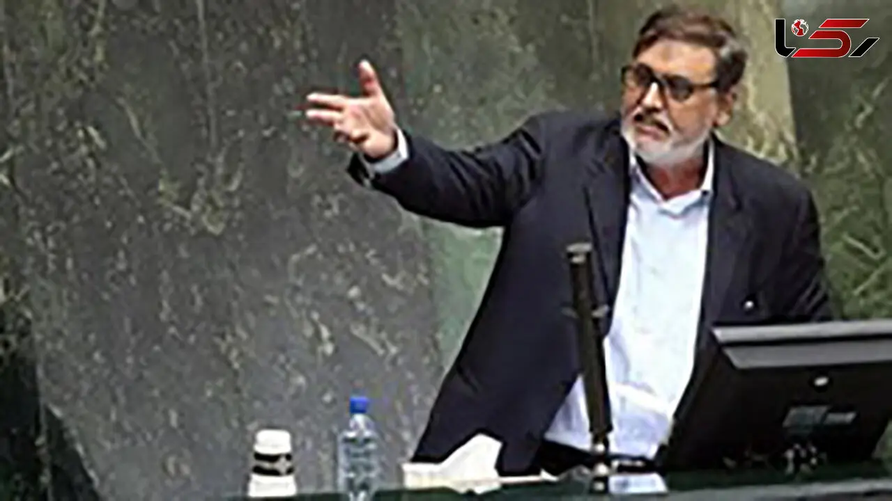 محمد جواد ابطحی خبر داد: استیضاح علی لاریجانی به دلیل افزایش قیمت بنزین 
