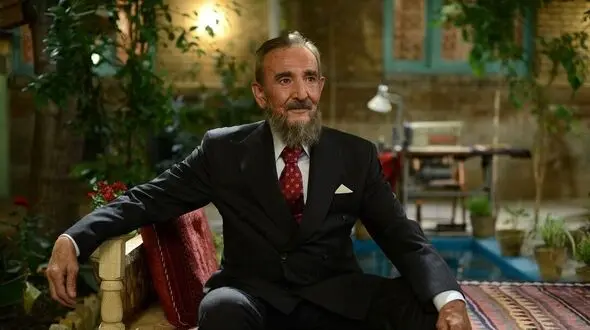 فیلم / بیوک میرزایی: من تو عمرم فقط یکبار پهلوون تختی رو دیدم عشقم این بود باهاش عکس بندازم ولی
